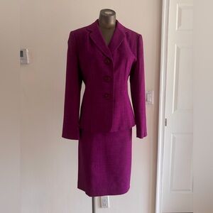 Le Suit Suit skirt set